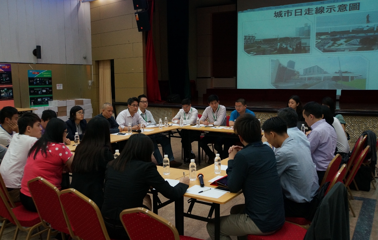拜訪民眾建澳聯盟介紹城巿日高架方案