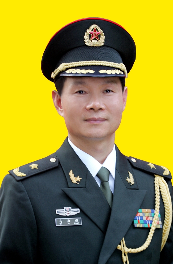 解放軍駐澳門部隊政治委員馬必強