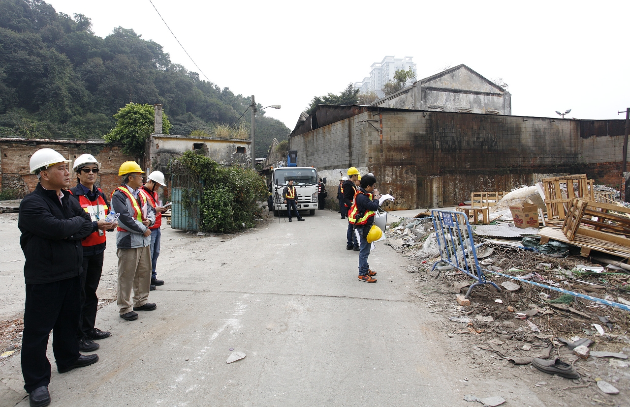 政府跨部門展開行動，清遷青洲兩幅土地。