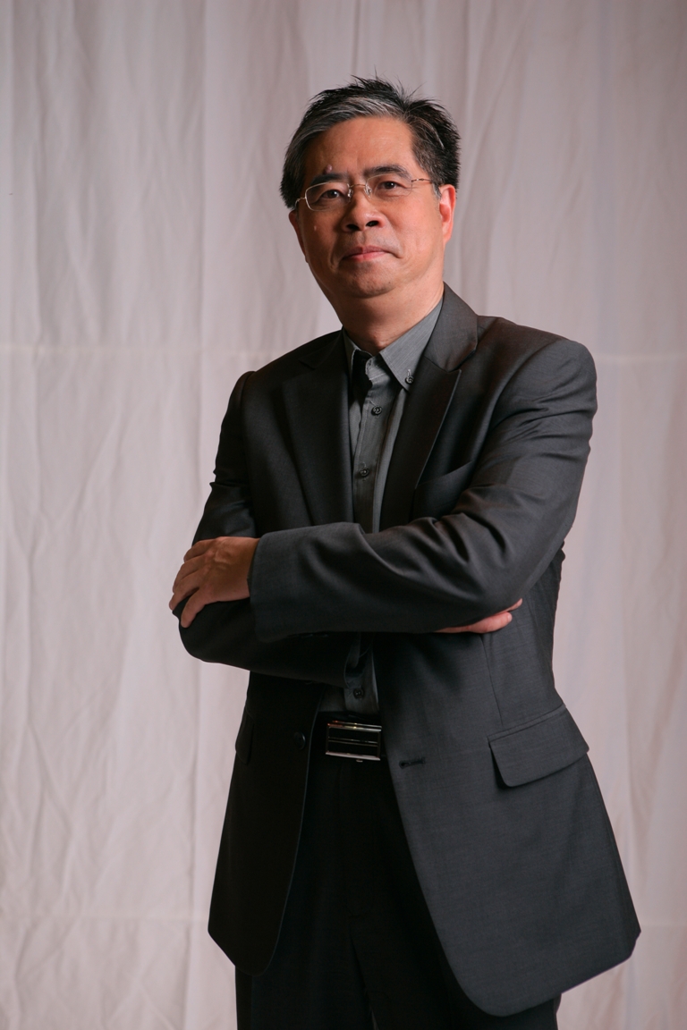 邀請專業藝評人周凡夫進行導賞講解