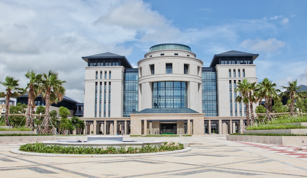 澳大新校區標誌性建築物圖書館外貌