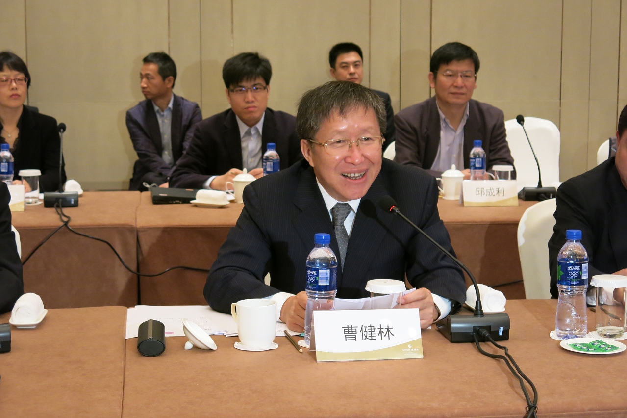 內地與澳門科技合作委員會內地方主席、國家科學技術部曹健林副部長發表講話。