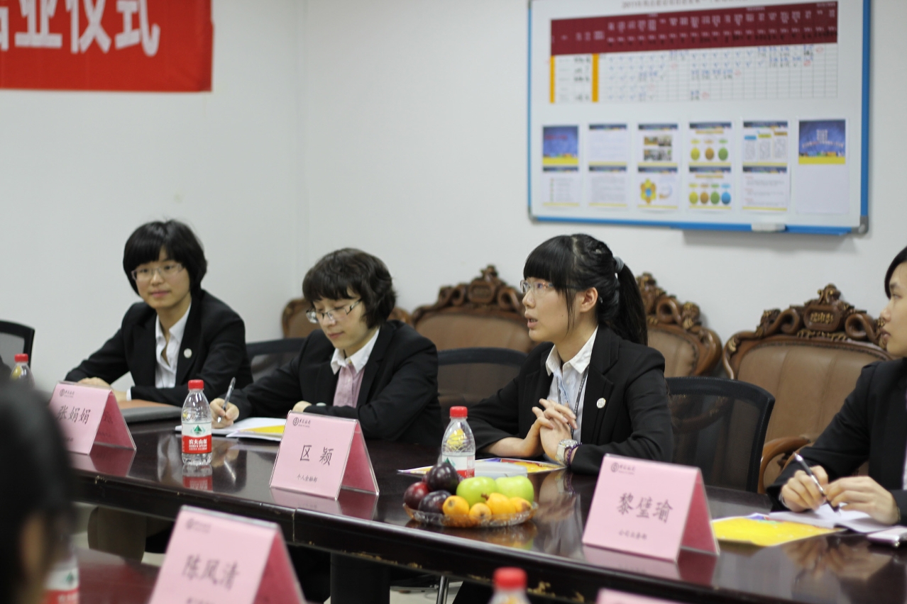 企業讓實習生與優秀員工交流