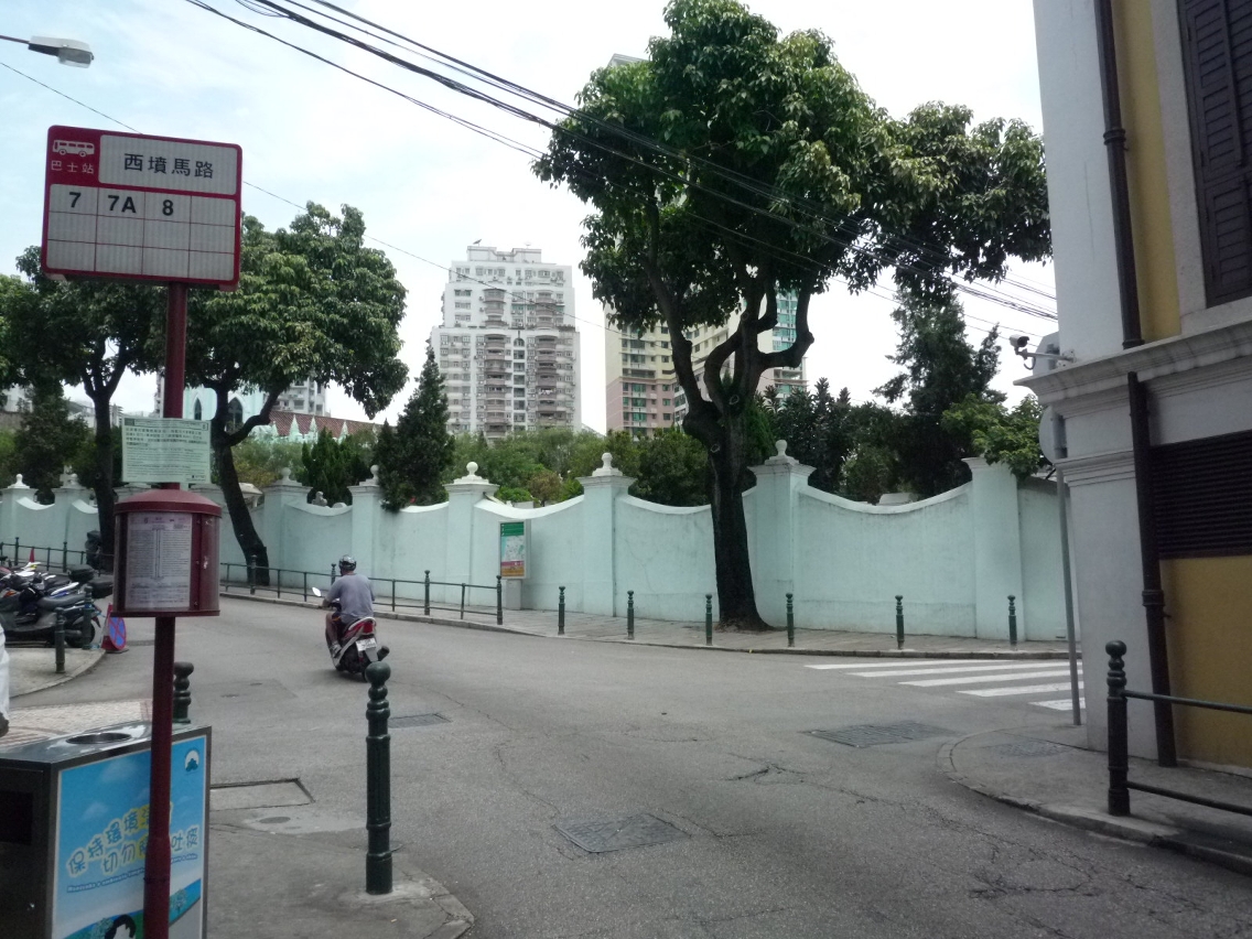 “西墳馬路”站周一起暫停使用