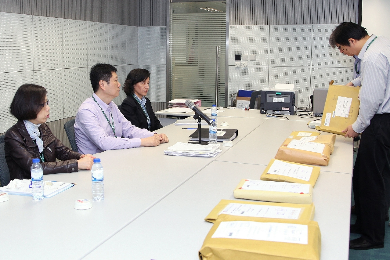 水坑尾行人天橋機電設施改善工程今開標。