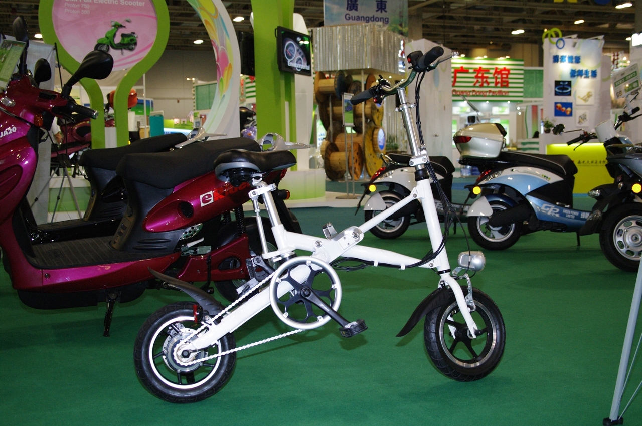 摺合全電動單車