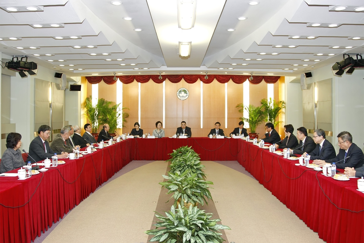 行政長官崔世安與民署諮詢委員會代表座談