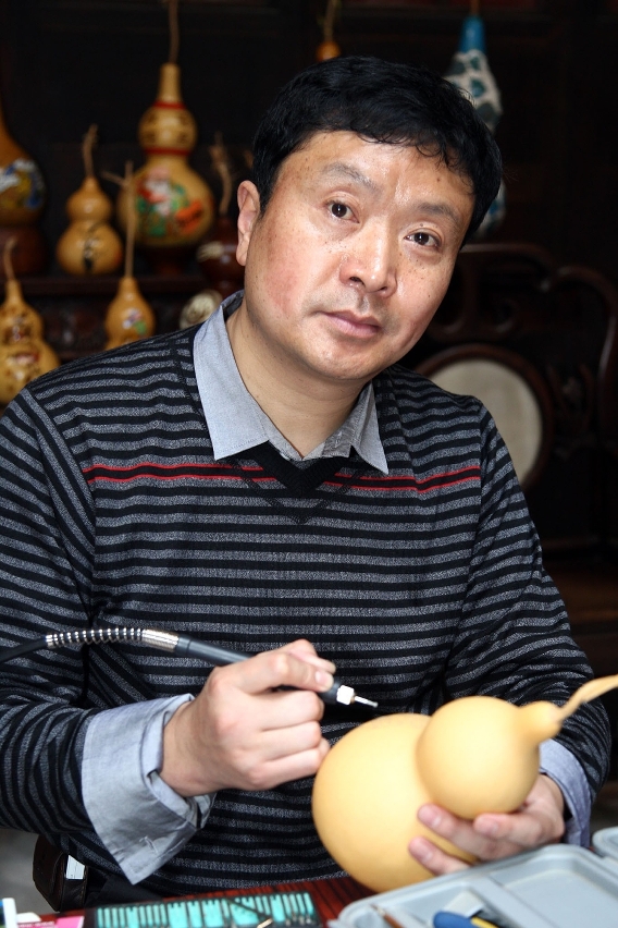 葫蘆雕刻工藝家蘭勝利