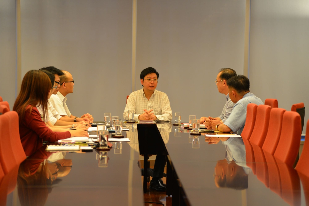 A DSPA e a Sociedade de Cimentos de Macau, S.A.R.L. realizaram uma reunião, sendo exigido à fábrica de cimento que cumpra estritamente os requisitos constantes no regulamento e implemente várias medidas de melhoria.