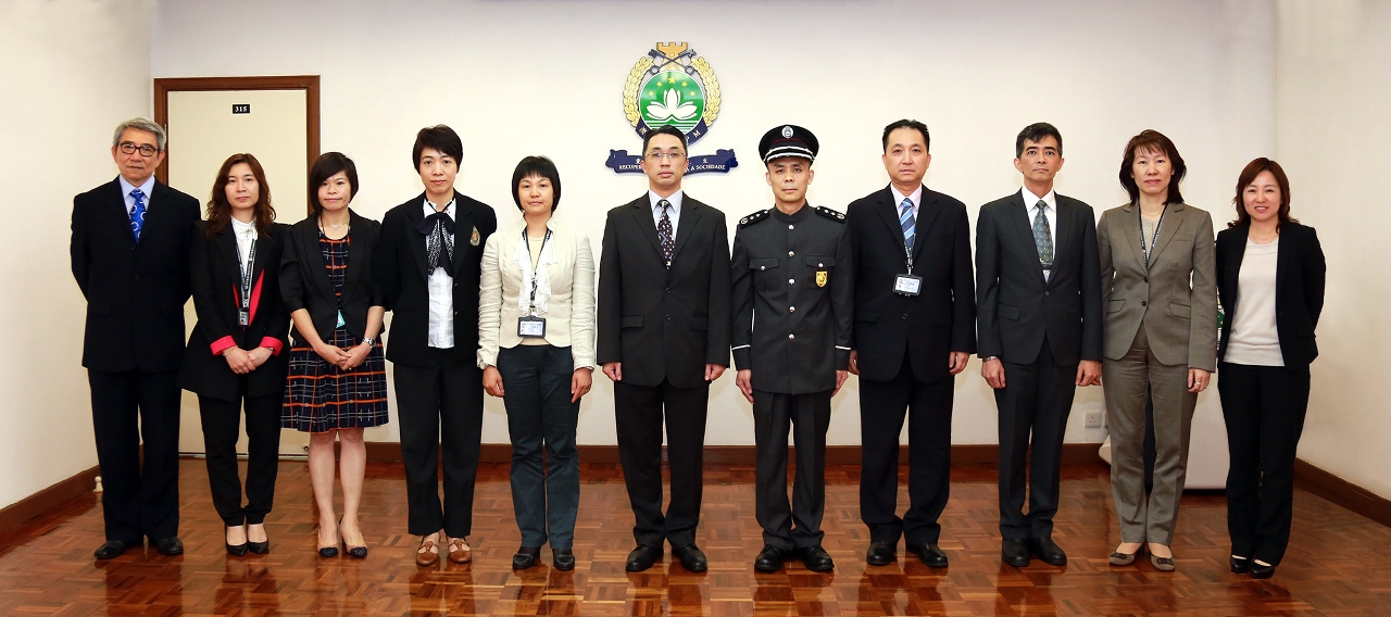A tomada de posse do Comissário-chefe Lam Hoi Chak na presença dos dirigentes e chefias do EPM