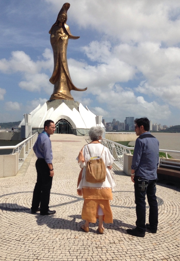 O GIT visitou, em conjunto com o DPU e a arquitecta Cristina Leiria, o Centro Ecuménico Kun Iam.