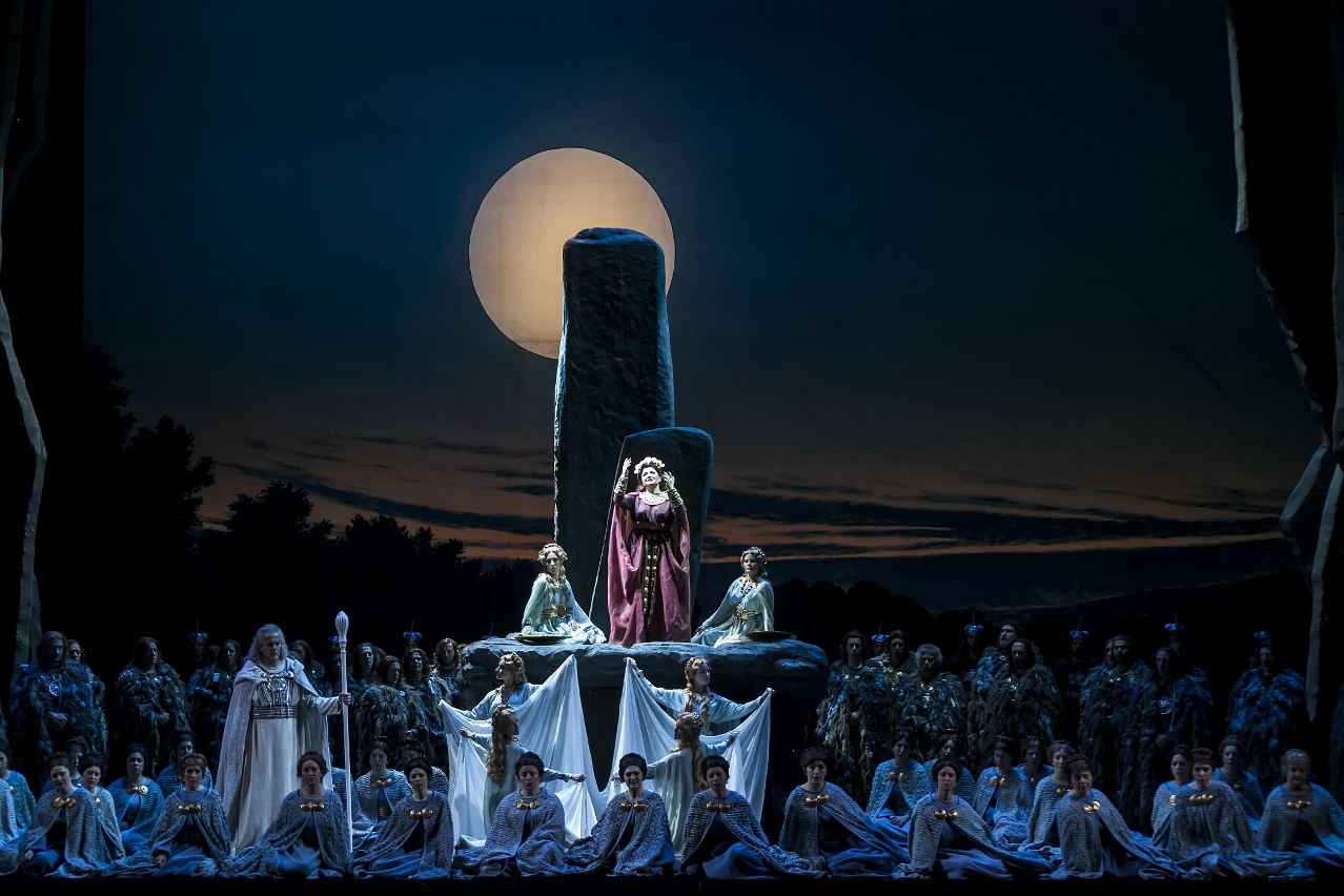 Norma - Ópera em 2 Actos de Vincenzo Bellini