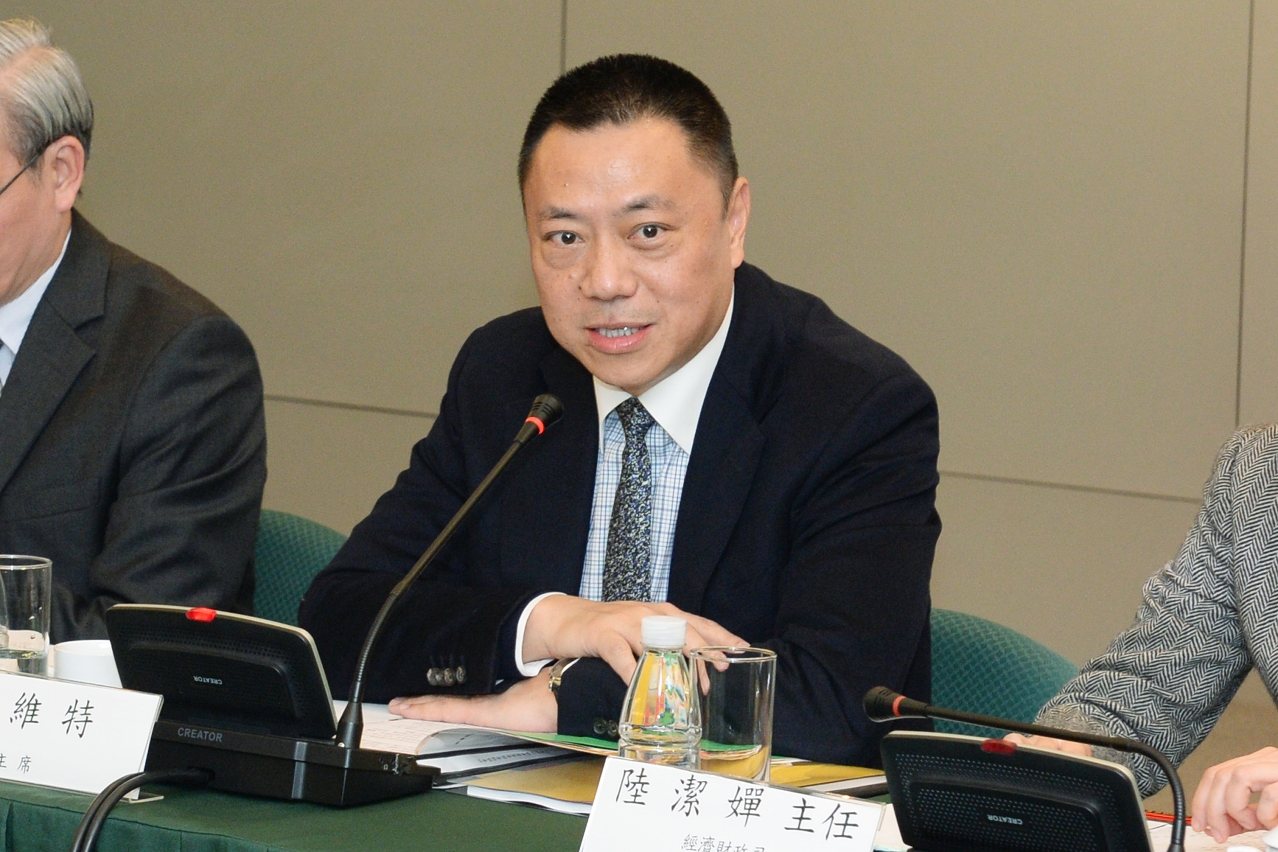 The Secretary for Economy and Finance, Mr Leong Vai Tac.