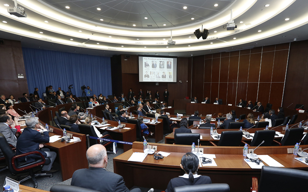 The Portuguese delegation meets with UM representatives