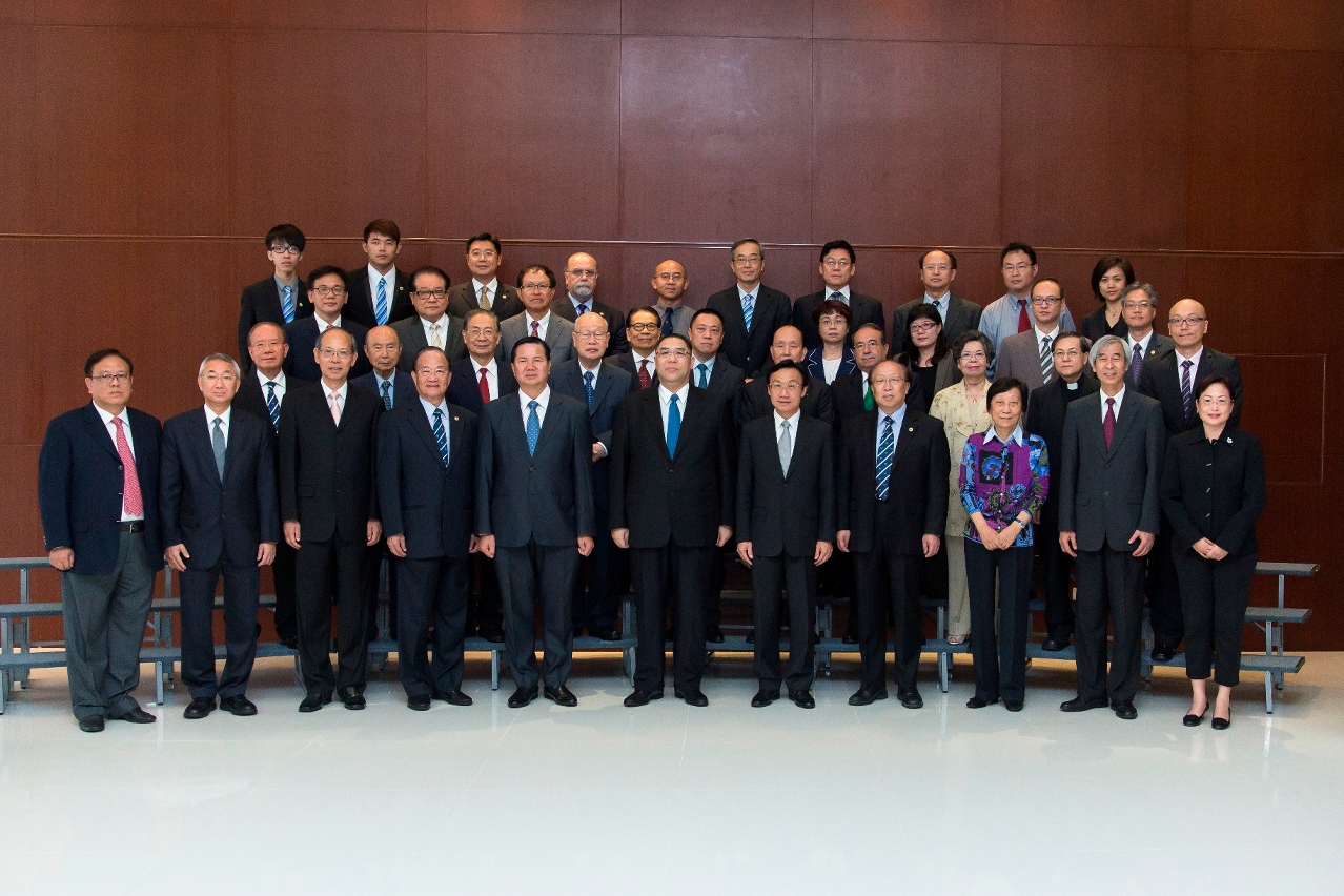 Group photo of the participants and attendees