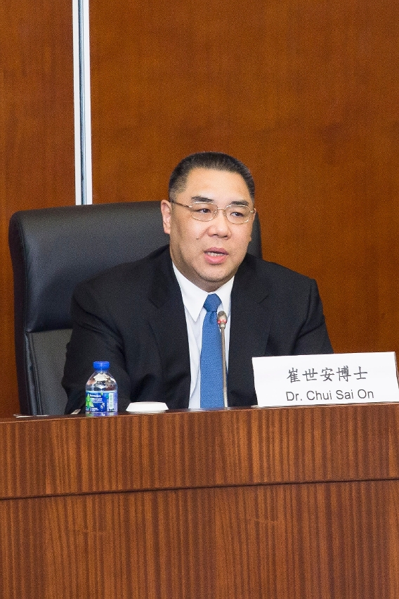 Chui Sai On thanks UA and UC members for having put forward many valuable suggestions for UM’s development over the years