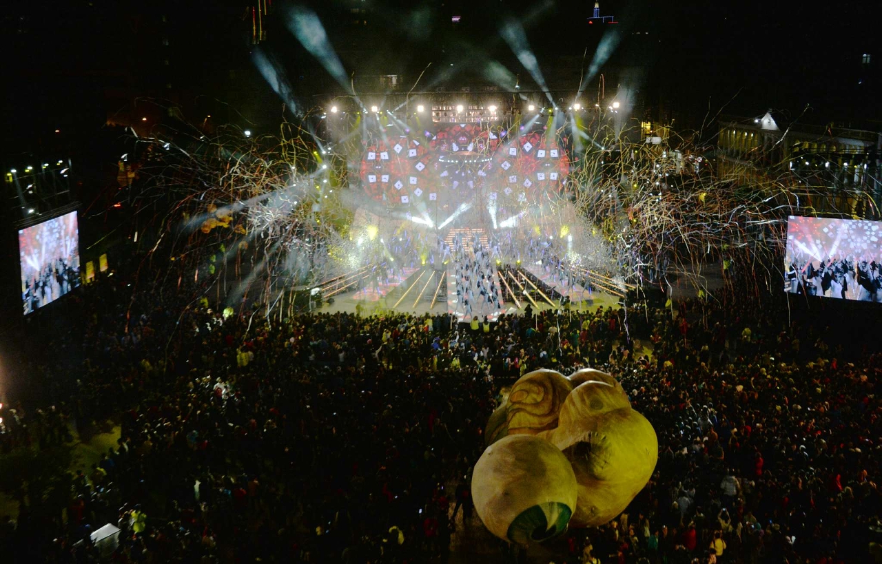 “Parade through Macao, Latin City”