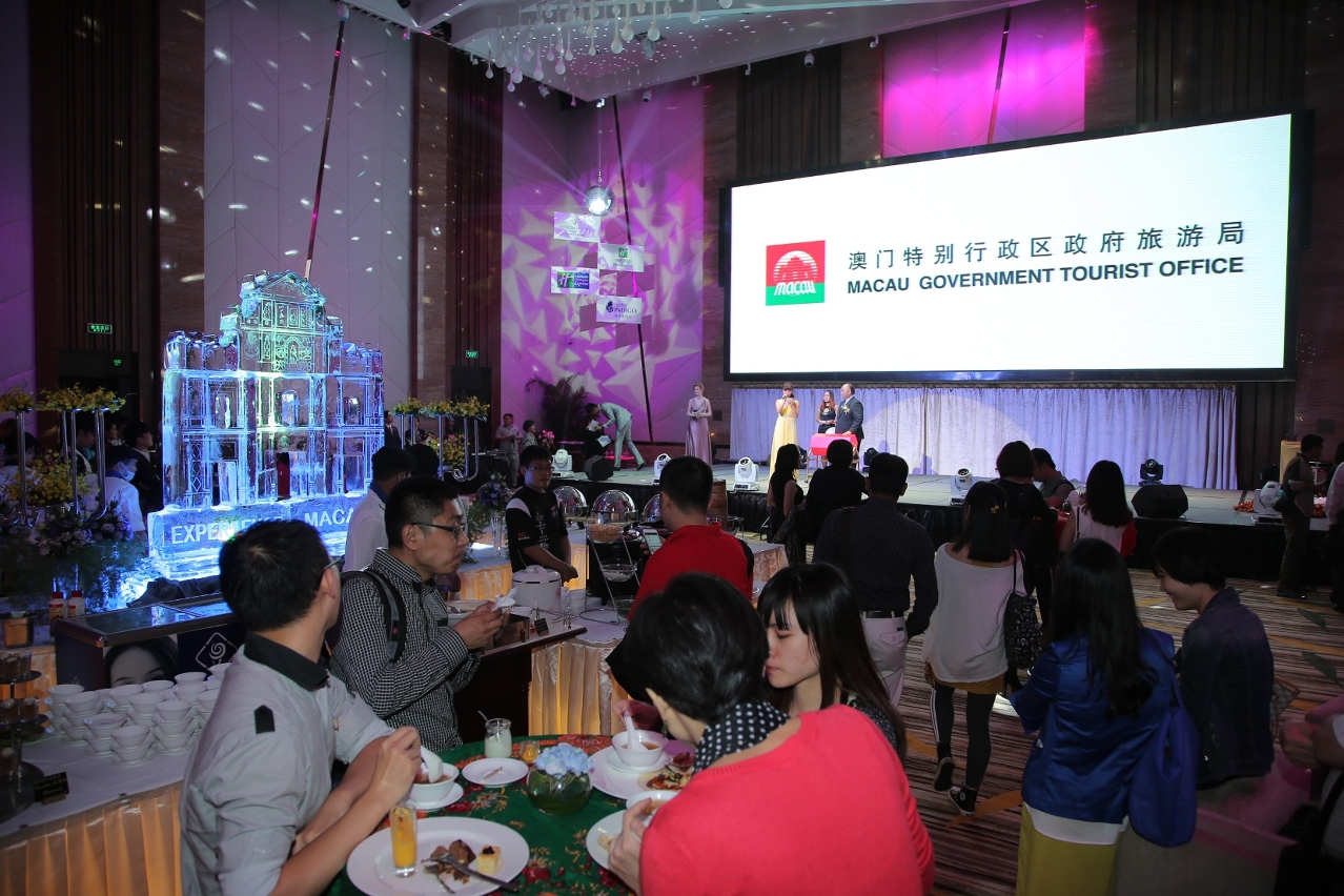 Business representatives from tourism and 20 different sectors attend the event