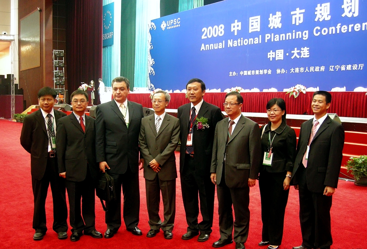 中國城規學會石楠秘書長與澳門代表團一行合照