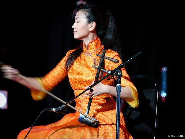 胡琴演奏家姜克美