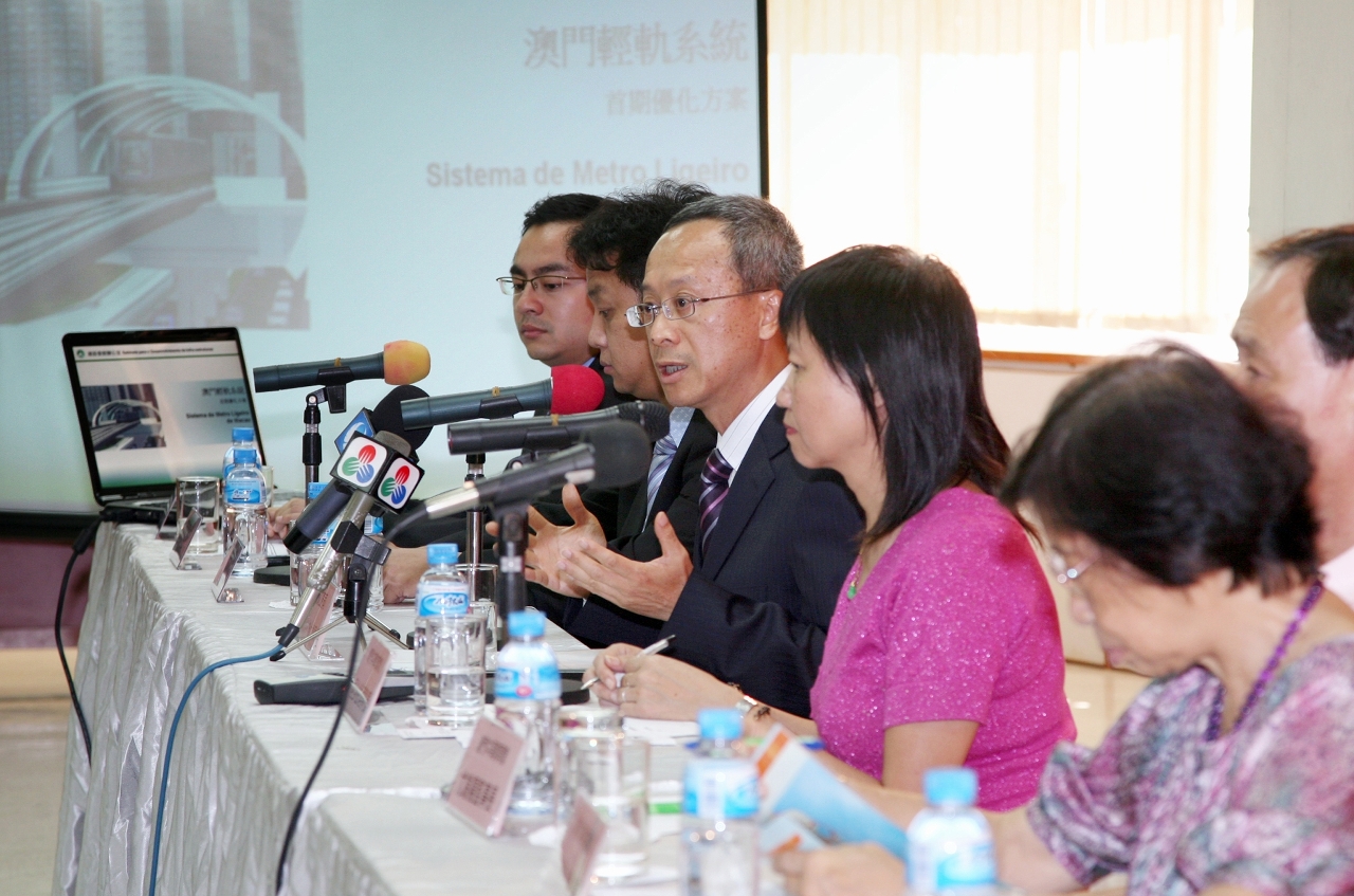 政府官員與教育界探討輕軌優化方案