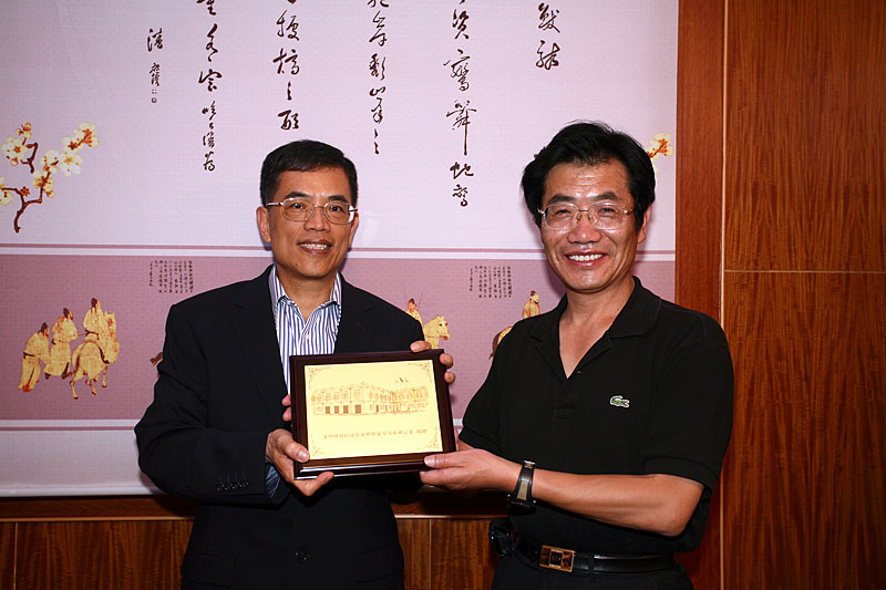 西藏自治區公安廳廳長雷錦祥