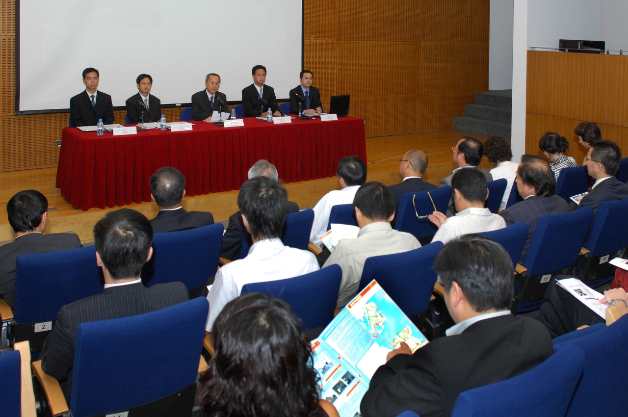 建築工程界代表出席優化方案推介說明會