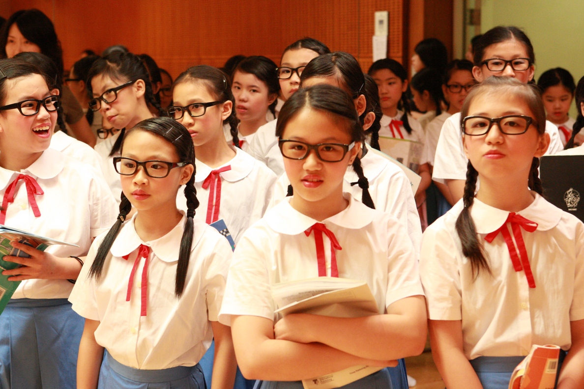 舞蹈“學生哥”題材親切