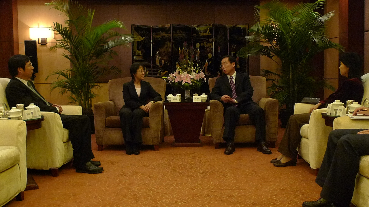 Vice-presidente da Administração Nacional do Turismo da China recebe Subdirectora da DST e delegação