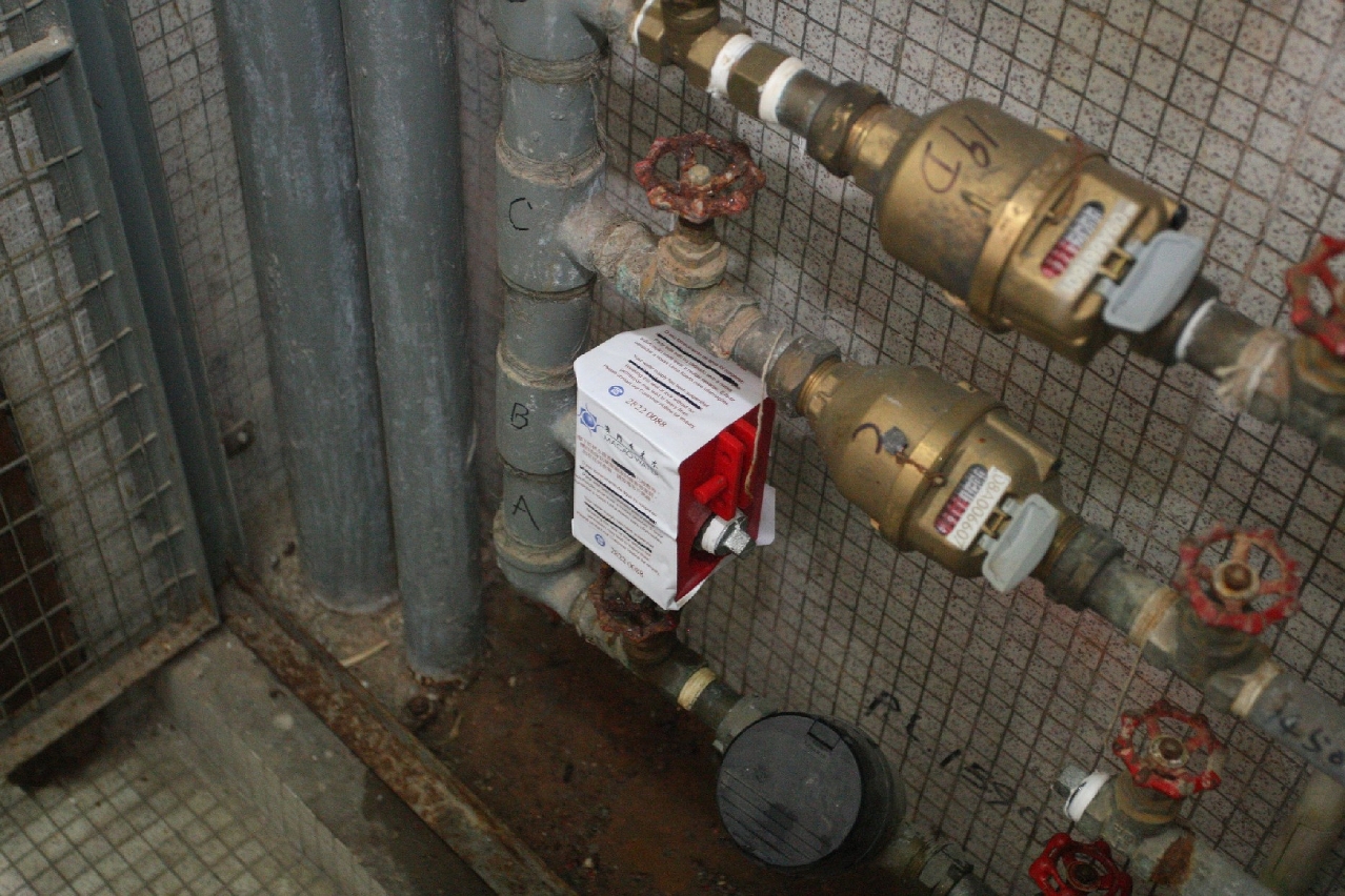 Water meter of the premise locked