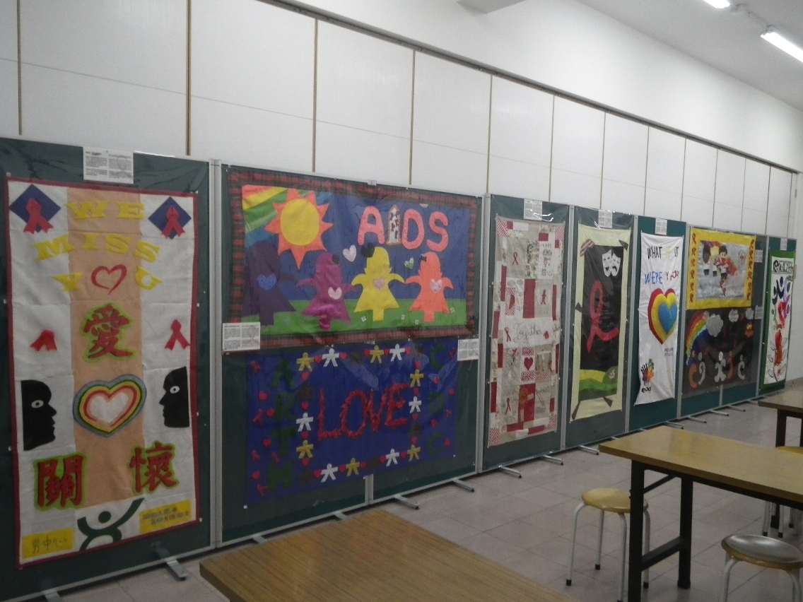 Exposição das colchas de retalhos em homenagem às vítimas da SIDA