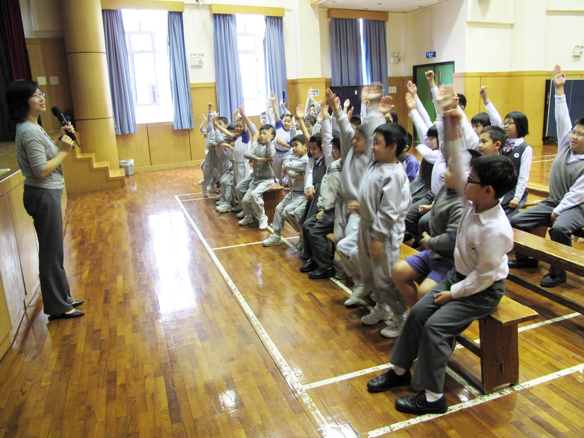 Pupils actively participating in the seminar