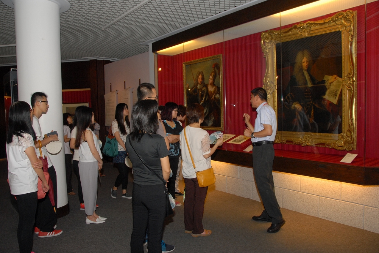 A exposição recebeu até ao presente mais de 10 000 visitantes.