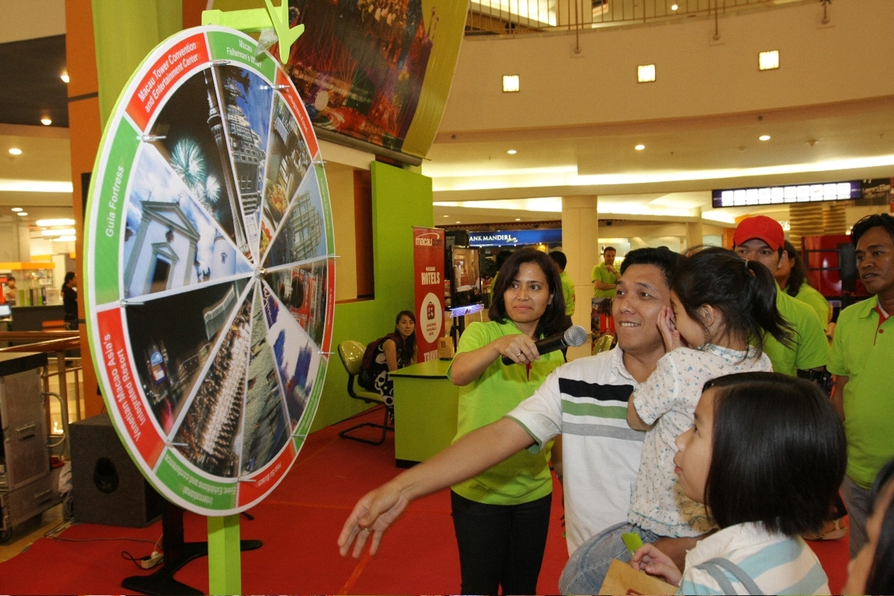 Game session at the Festival