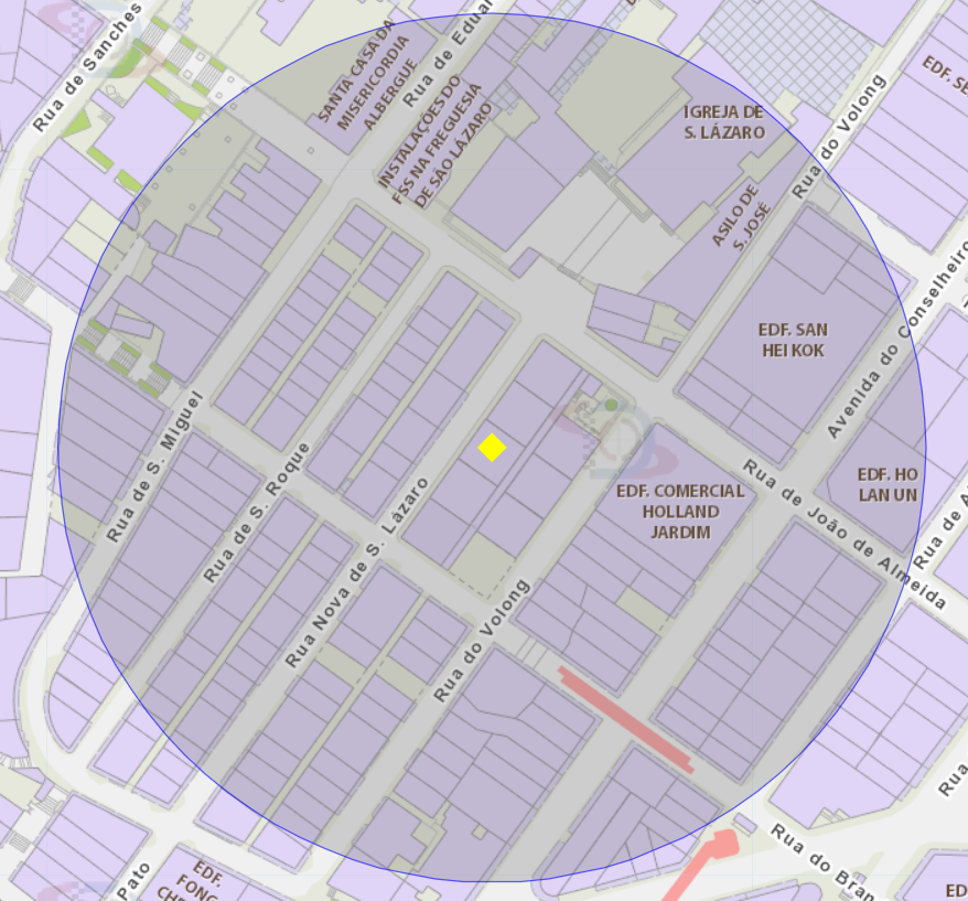 A área de risco com um raio de 100 metros, delimita a Rua Nova de S. Lázaro, n.º 30-36